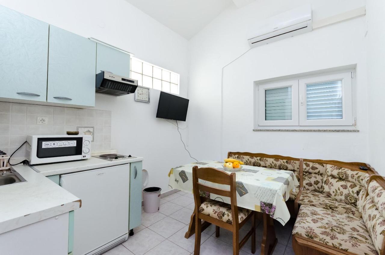 Apartments Anica J Lopar Exterior foto