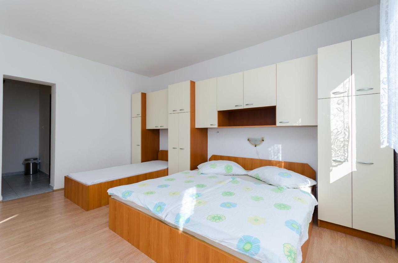 Apartments Anica J Lopar Exterior foto