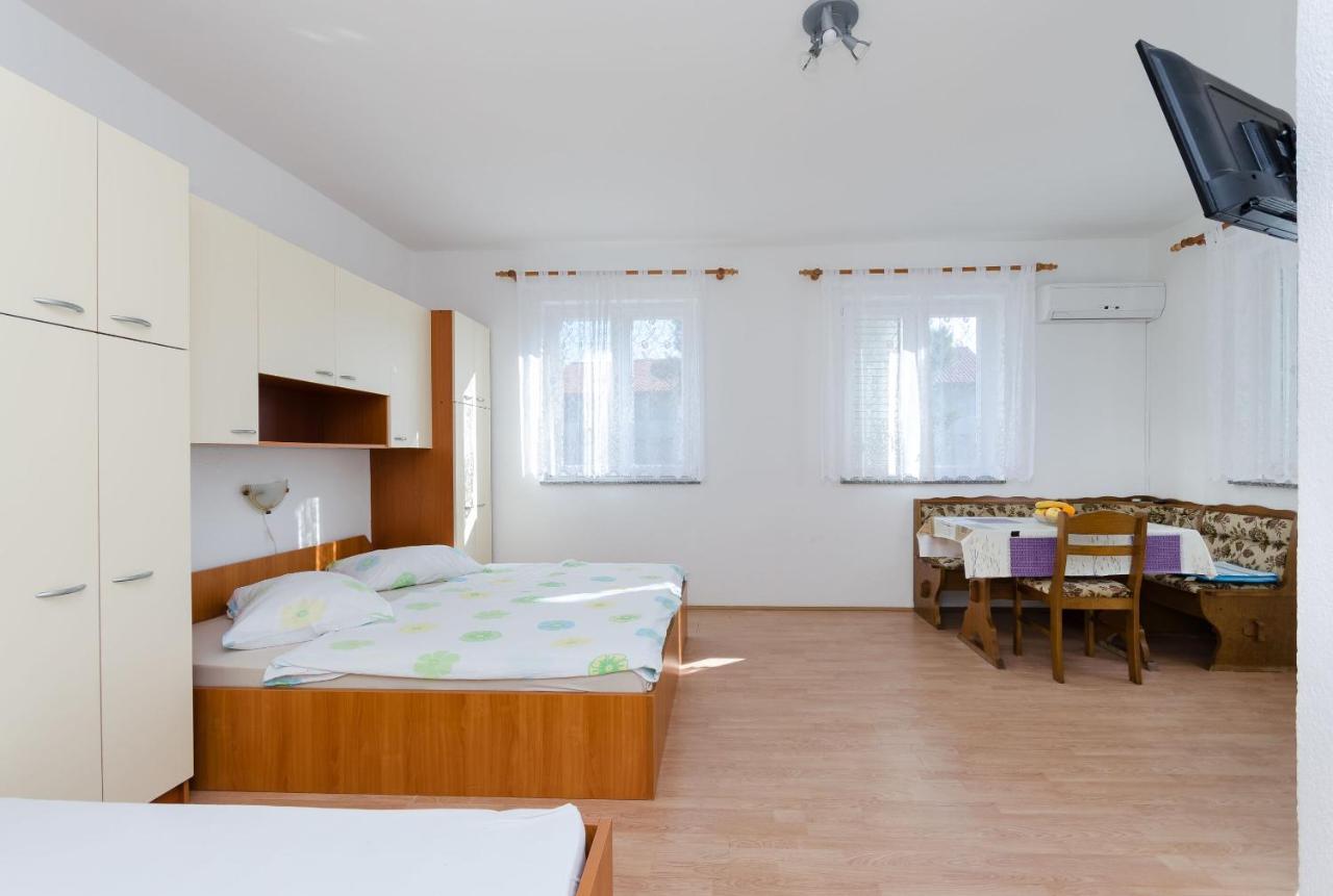 Apartments Anica J Lopar Exterior foto