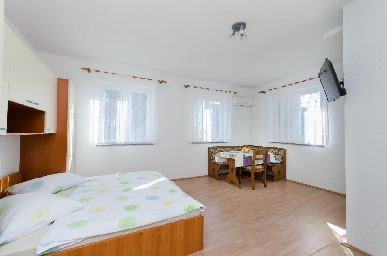 Apartments Anica J Lopar Exterior foto